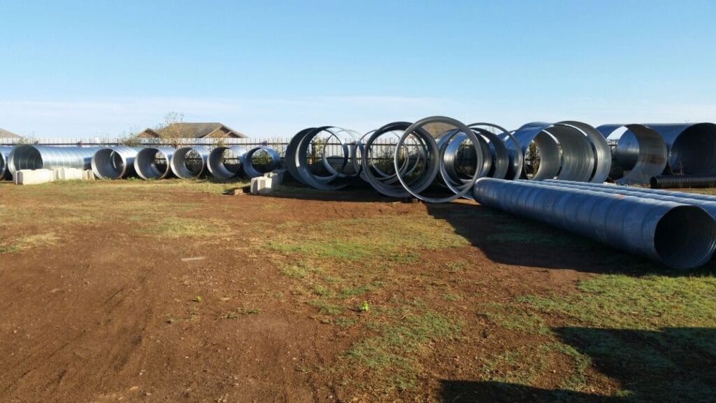 Largest inventory of steel pipes and tinhorns in Oklahoma